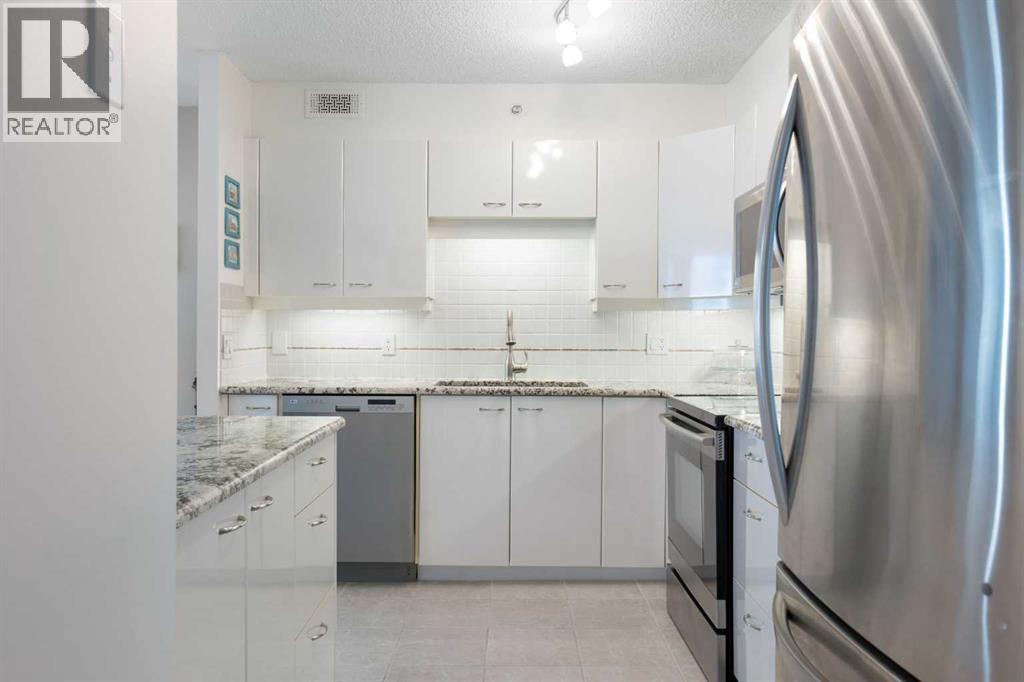 Single Family House for Sale in    Avenue SW Eau Claire Calgary 