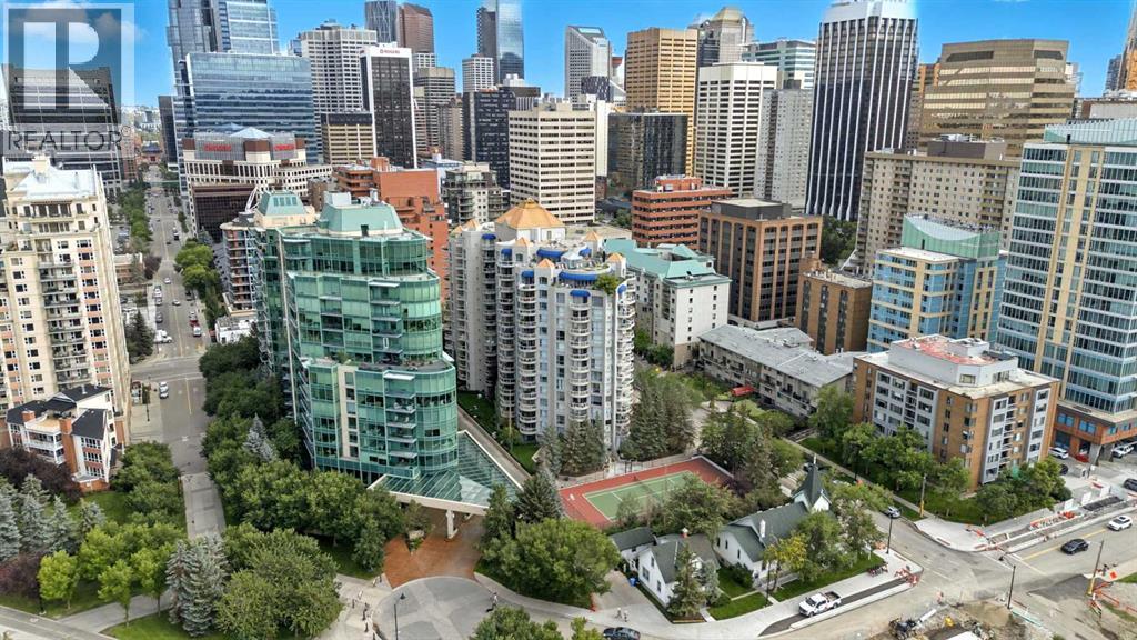 Single Family House for Sale in    Avenue SW Eau Claire Calgary 