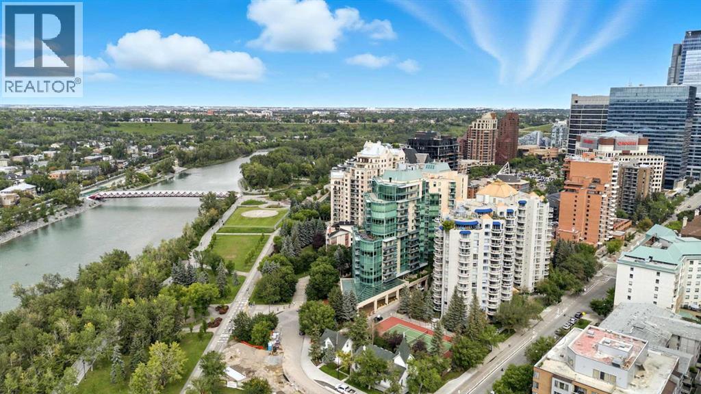 Single Family House for Sale in    Avenue SW Eau Claire Calgary 