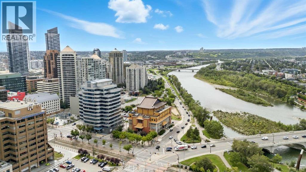 Single Family House for Sale in    Avenue SW Eau Claire Calgary 
