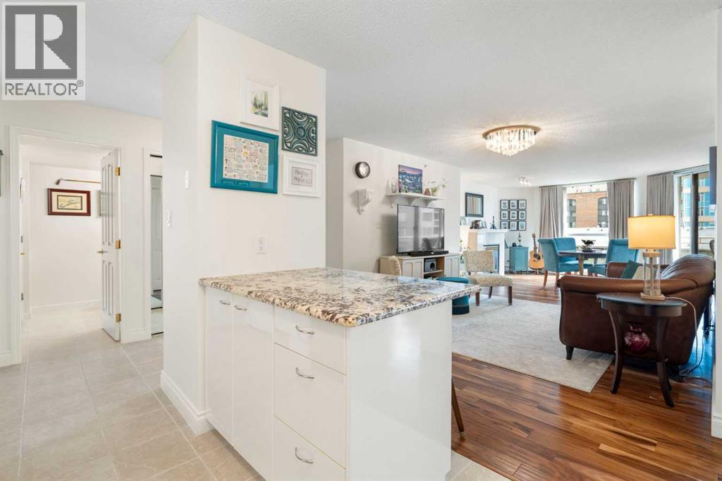 Single Family House for Sale in    Avenue SW Eau Claire Calgary 