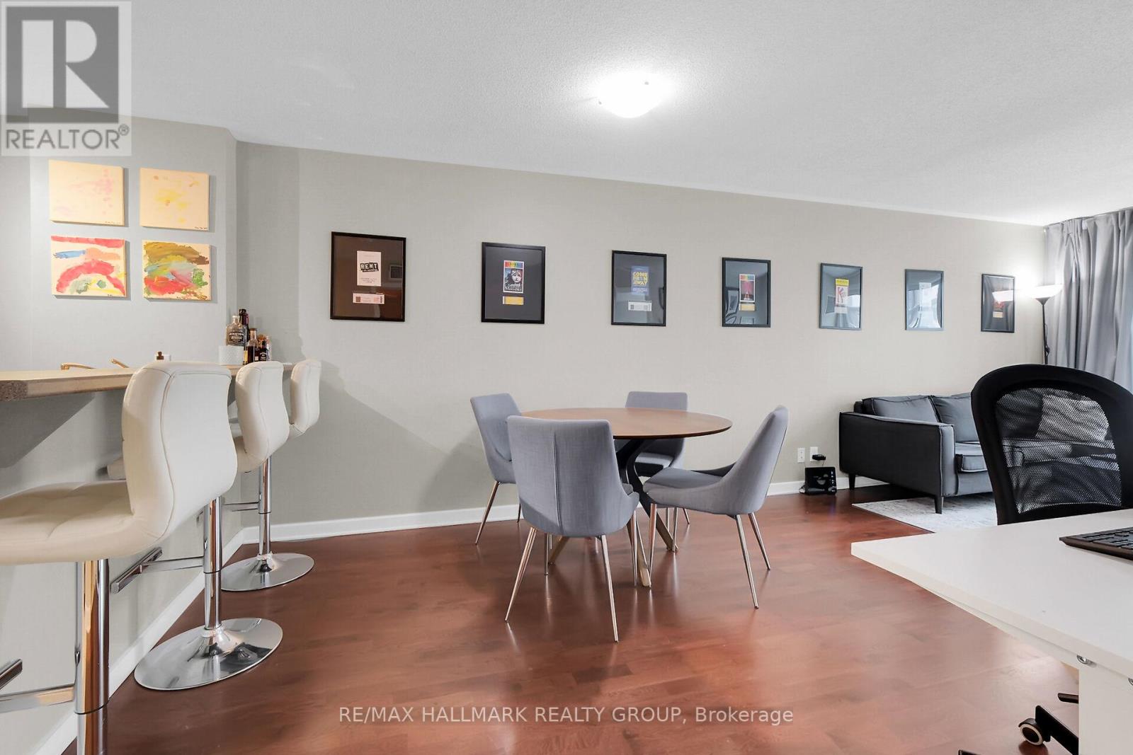 Photo 24 of 209 138 Somerset Street W, Ottawa ON