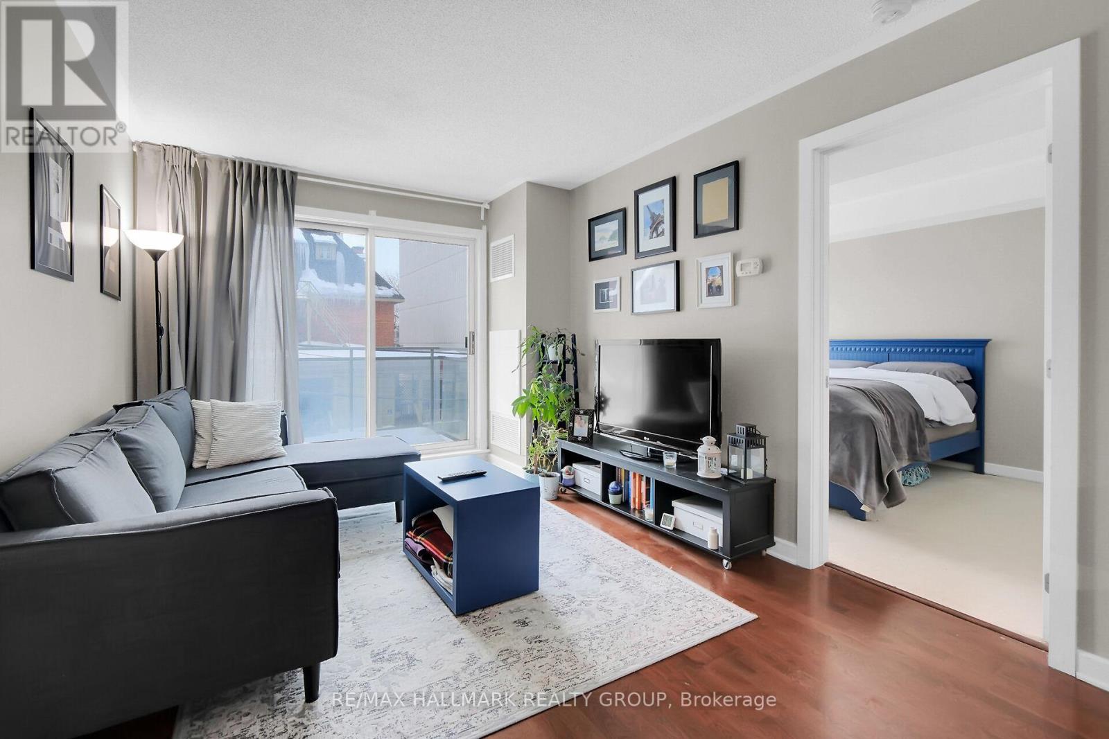 Photo 28 of 209 138 Somerset Street W, Ottawa ON