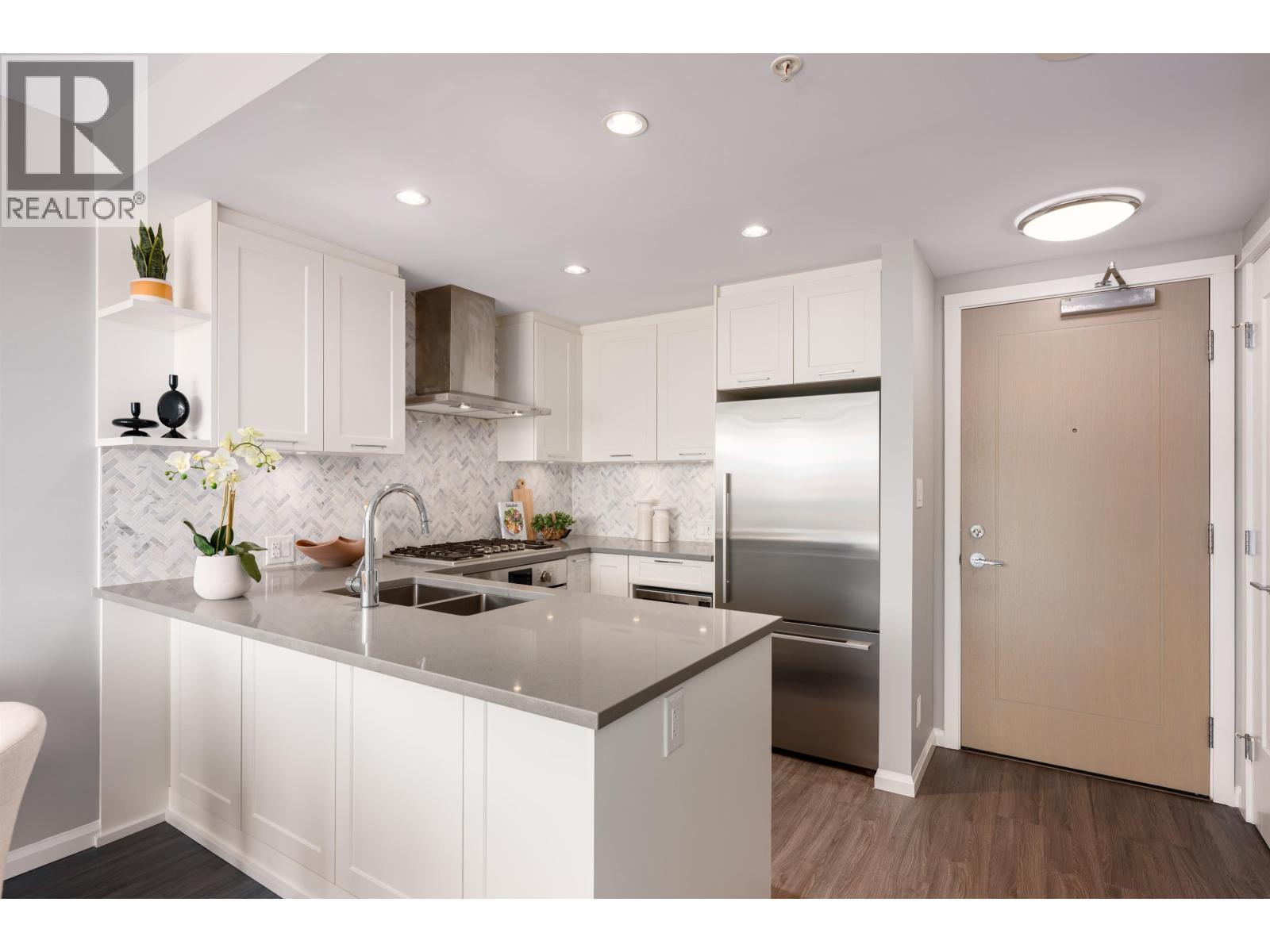 Photo 9 of 1103 520 Como Lake Avenue, Coquitlam BC