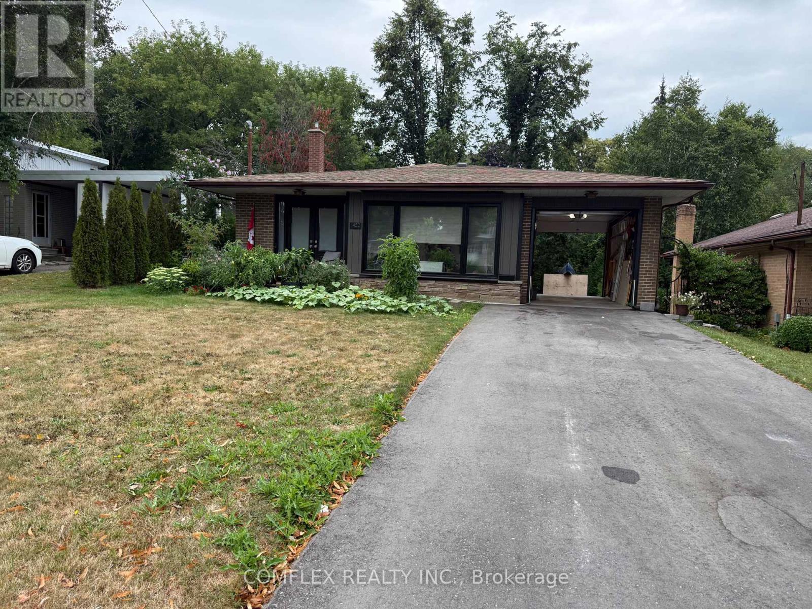 Photo 2 of 452 Juliana Drive, Oshawa ON