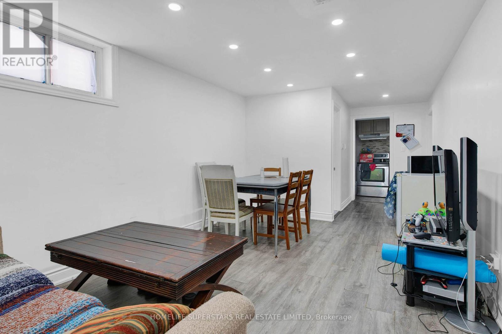 Photo 34 of 24 Archway Crescent, Toronto ON