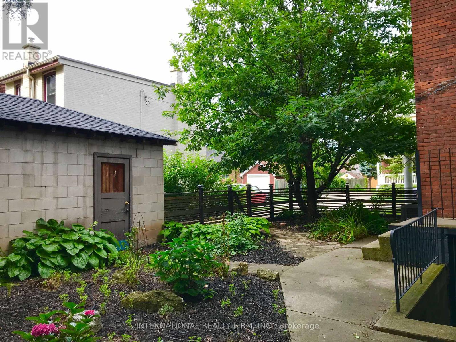 Photo 8 of 65 Canada Street, Hamilton ON