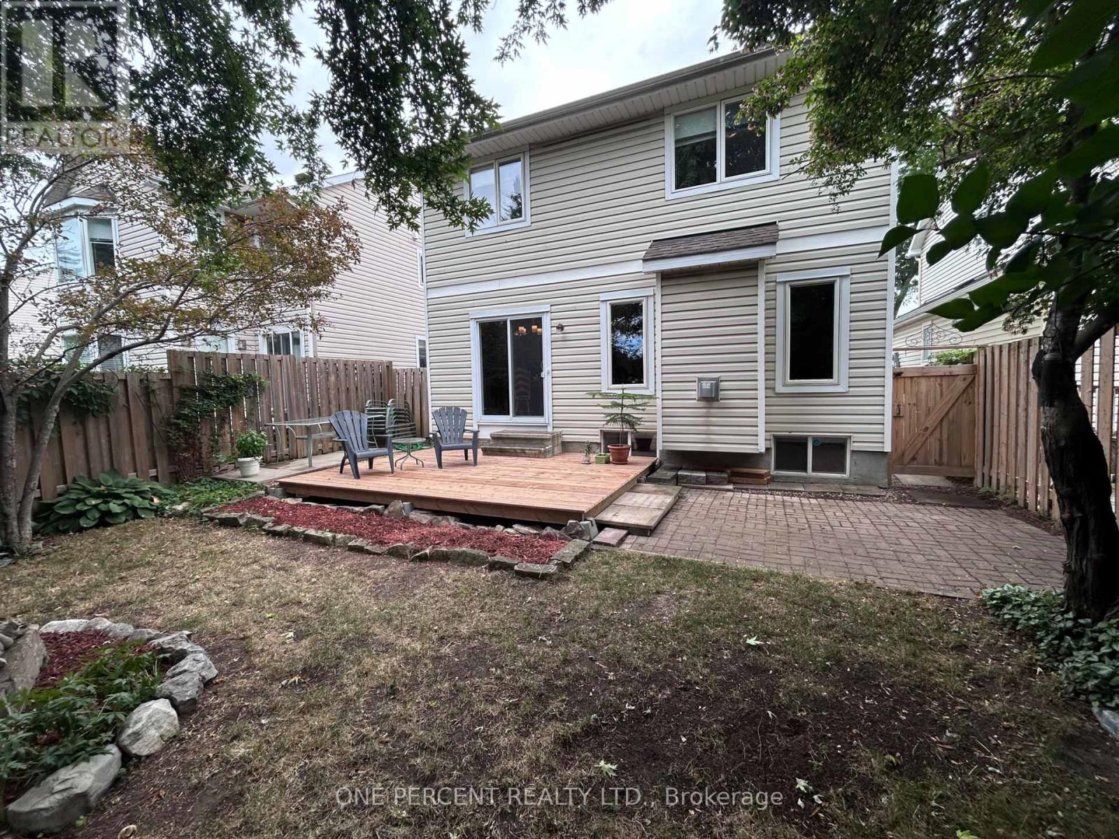 Photo 26 of 31 Armagh Way, Ottawa ON