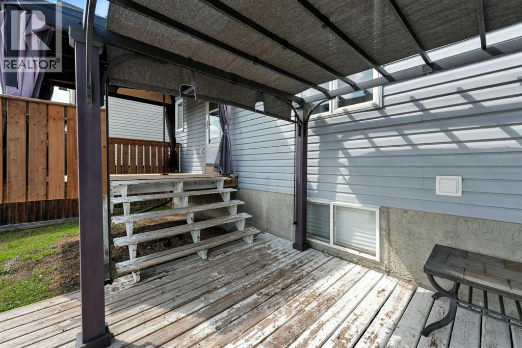 Photo 12 of 56 Luxstone Crescent Sw, Airdrie AB