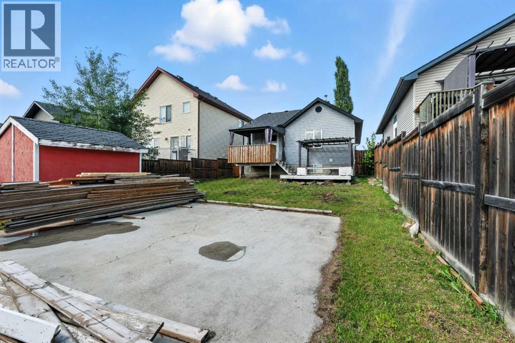 Photo 13 of 56 Luxstone Crescent Sw, Airdrie AB