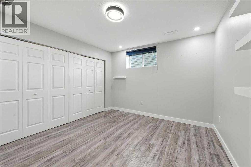 Photo 9 of 56 Luxstone Crescent Sw, Airdrie AB