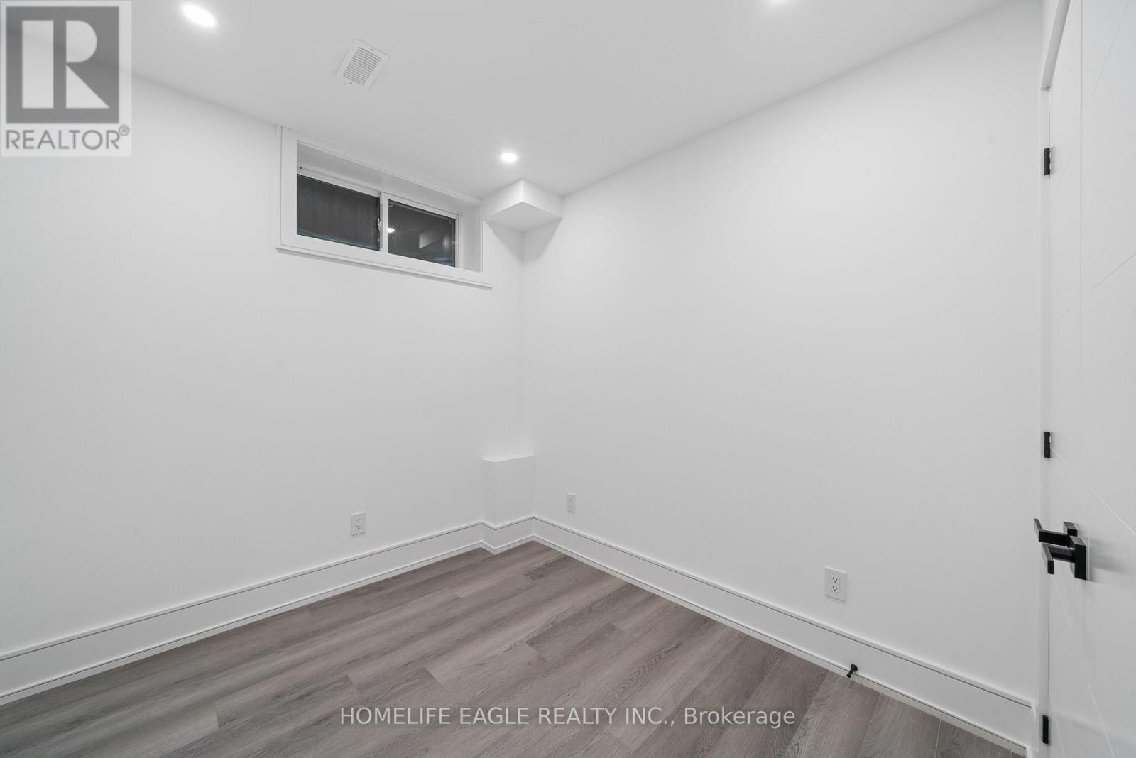 Photo 35 of 11 Glen Muir Drive, Toronto ON