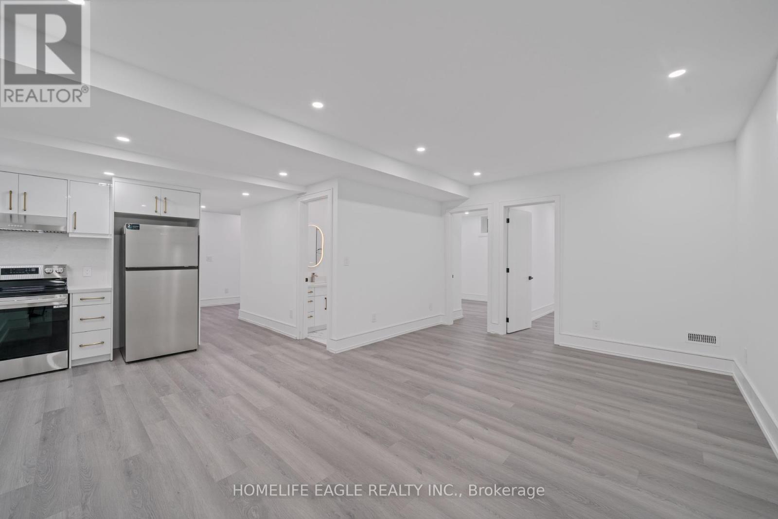 Photo 32 of 11 Glen Muir Drive, Toronto ON