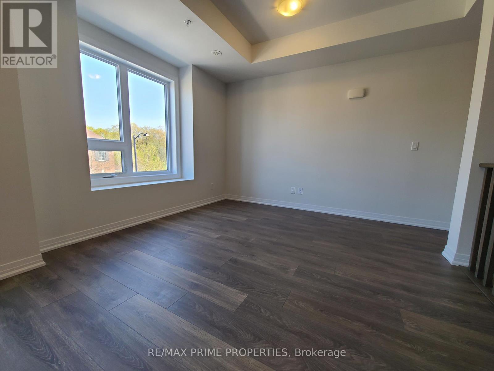 Photo 5 of 1315 2635 William Jackson Drive, Pickering ON