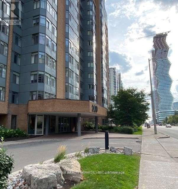 Photo 1 of 203 300 Webb Drive, Mississauga ON