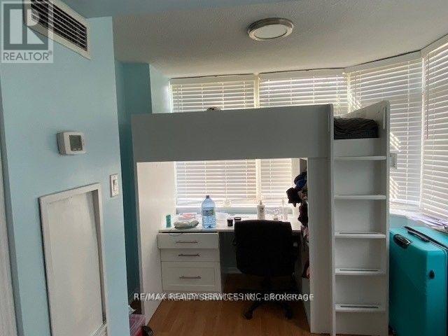Photo 5 of 203 300 Webb Drive, Mississauga ON