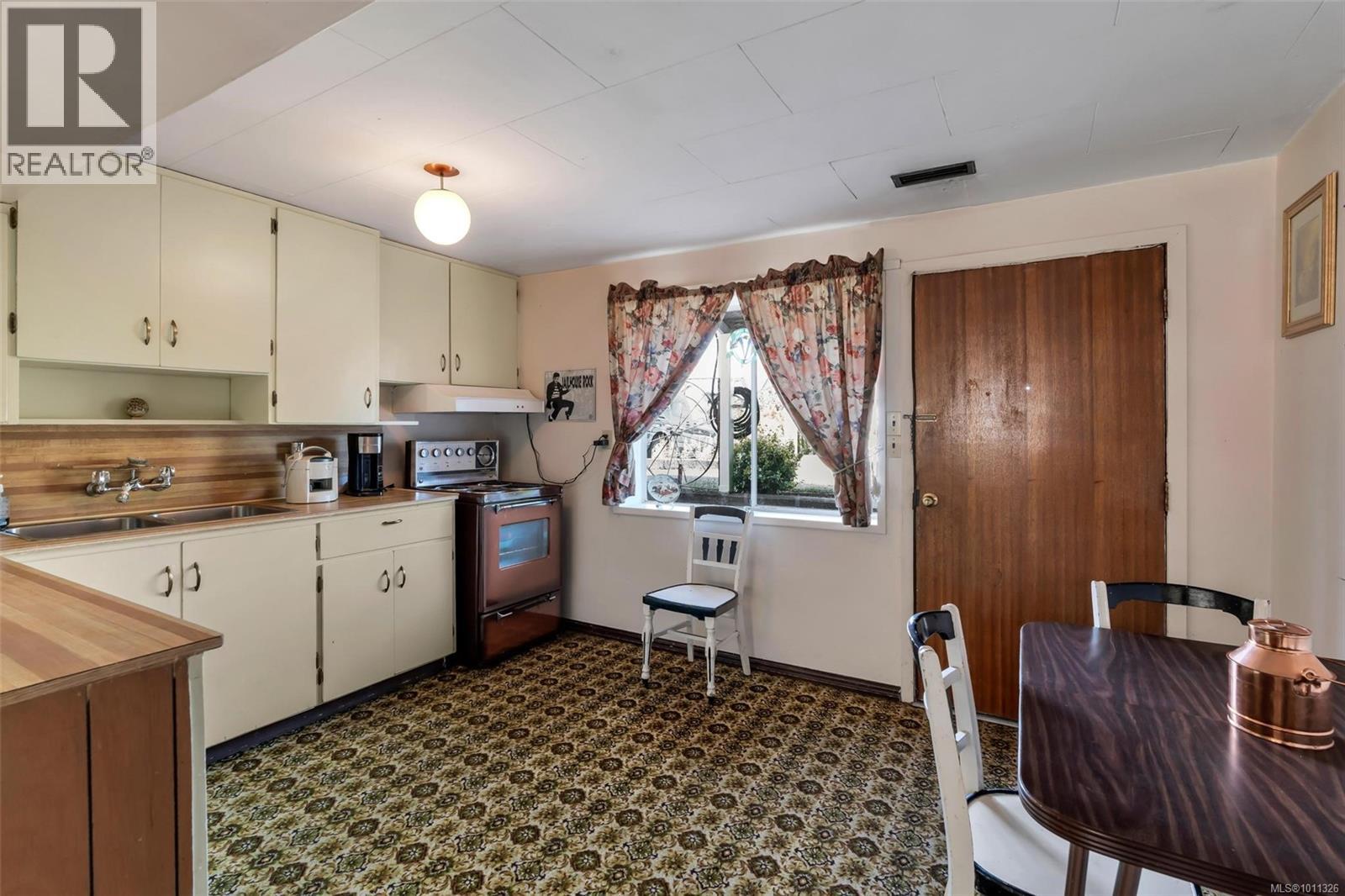  3245 Albion Road, Saanich