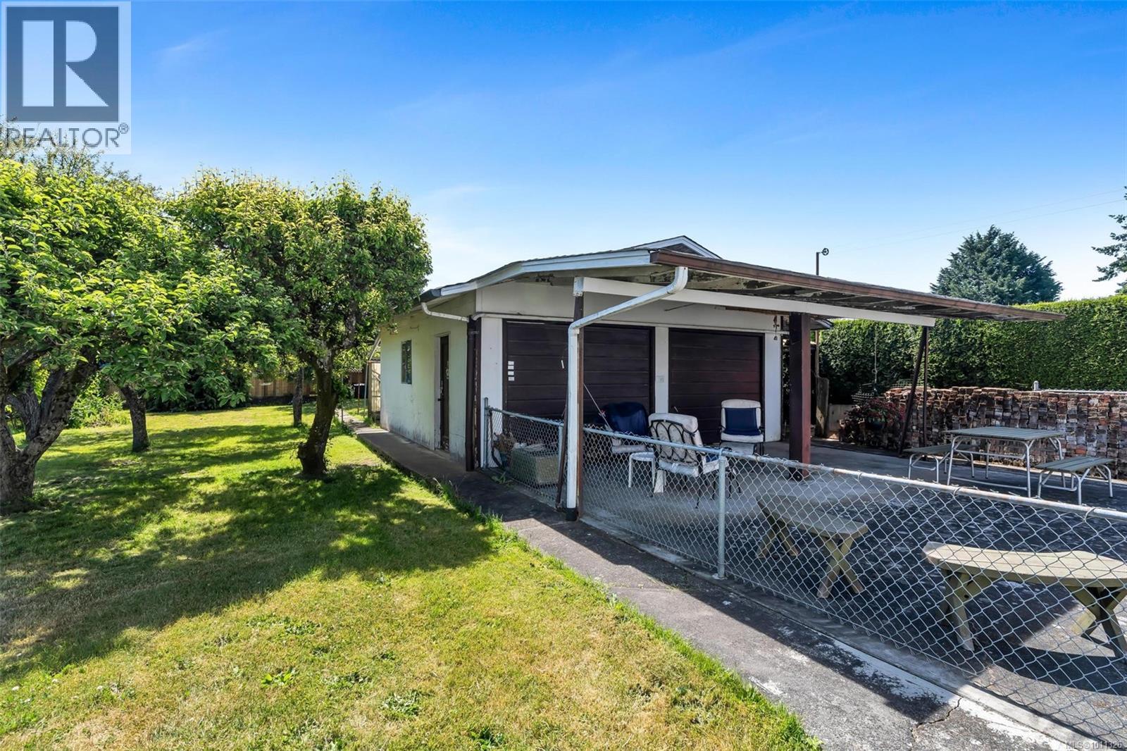  3245 Albion Road, Saanich
