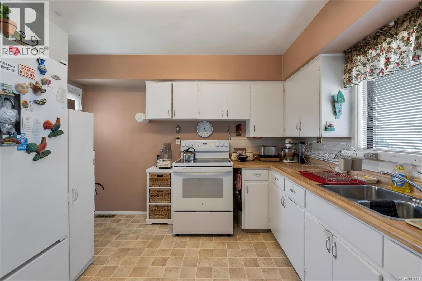  3245 Albion Road, Saanich