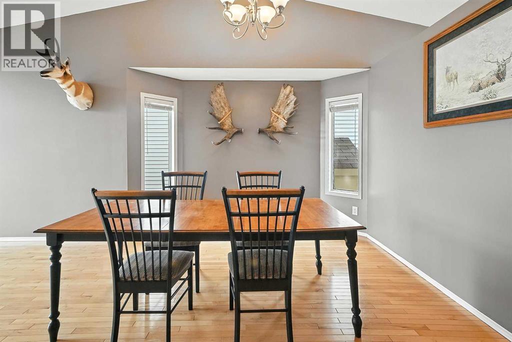 Photo 7 of 145 Castle Crescent, Red Deer AB