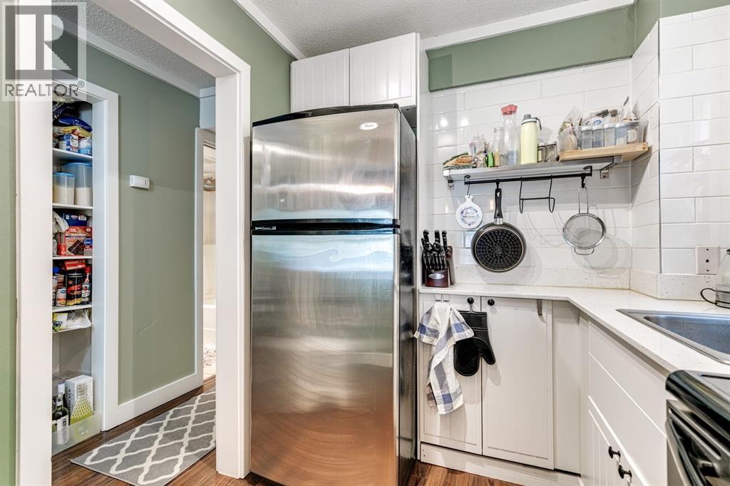 Single Family House for Sale in    Street SW Lower Mount Royal Calgary 