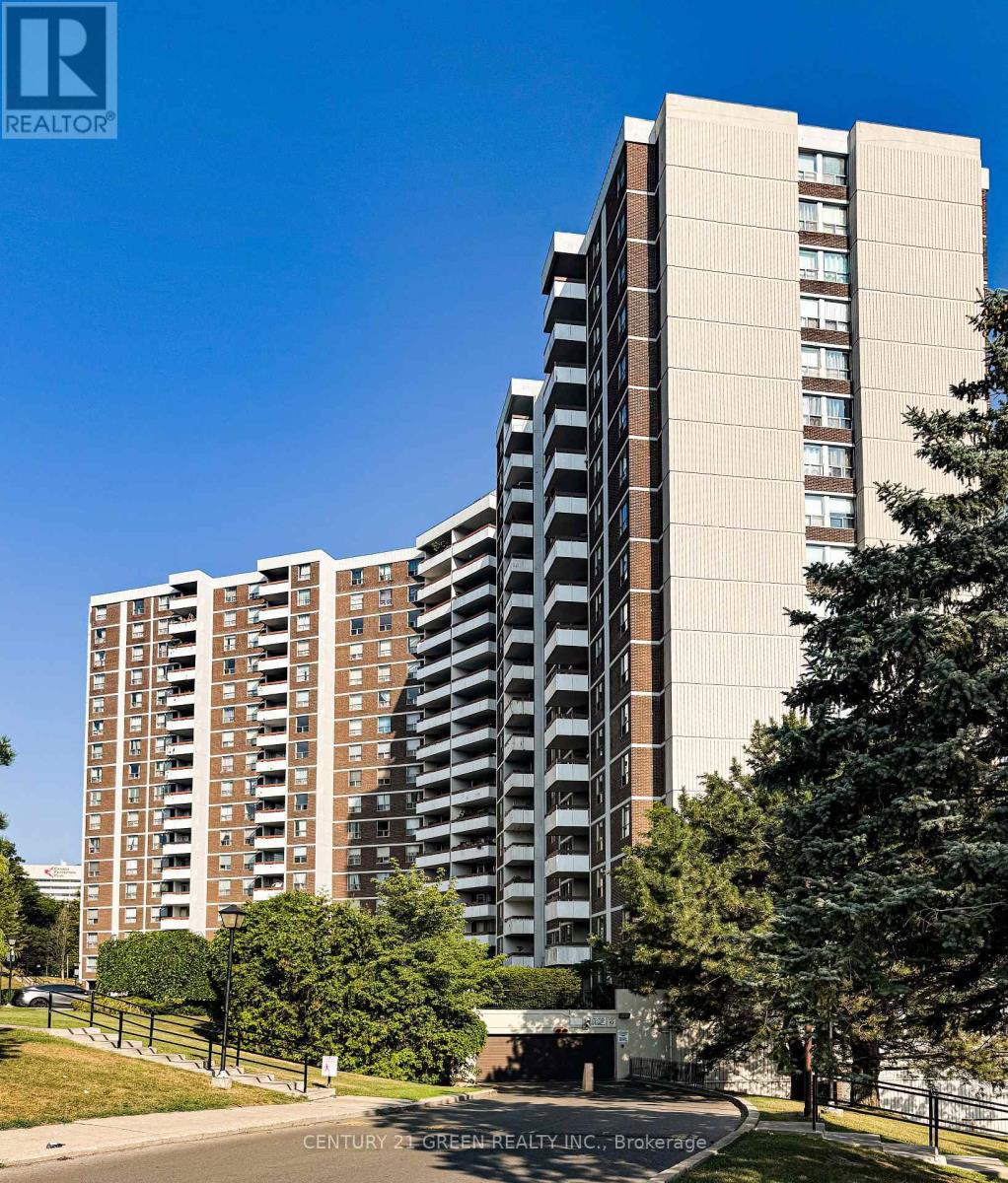 Photo 1 of Ph 3 10 Edgecliff Golfway, Toronto ON