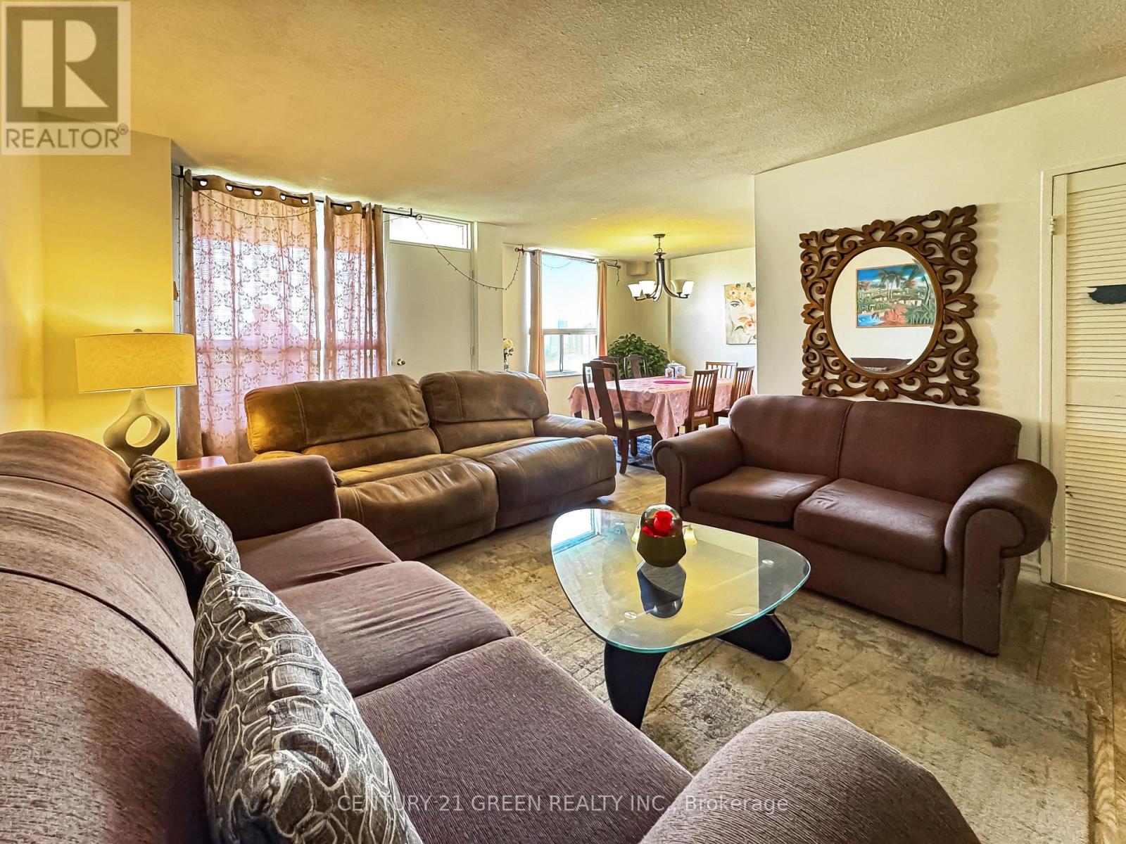 Photo 12 of Ph 3 10 Edgecliff Golfway, Toronto ON