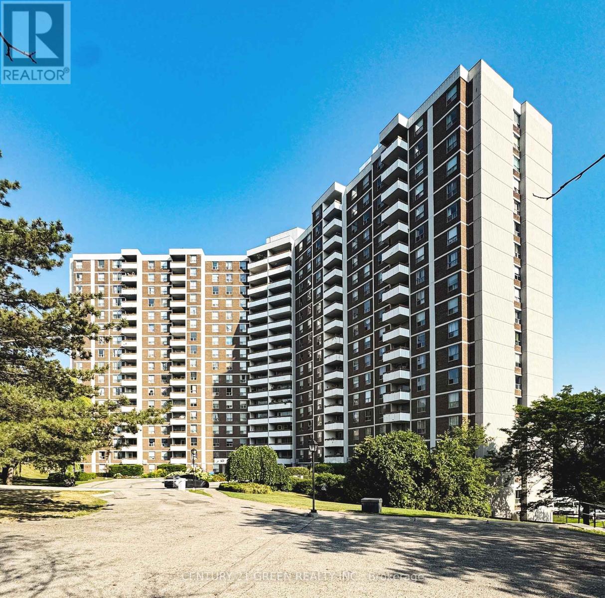 Photo 2 of Ph 3 10 Edgecliff Golfway, Toronto ON
