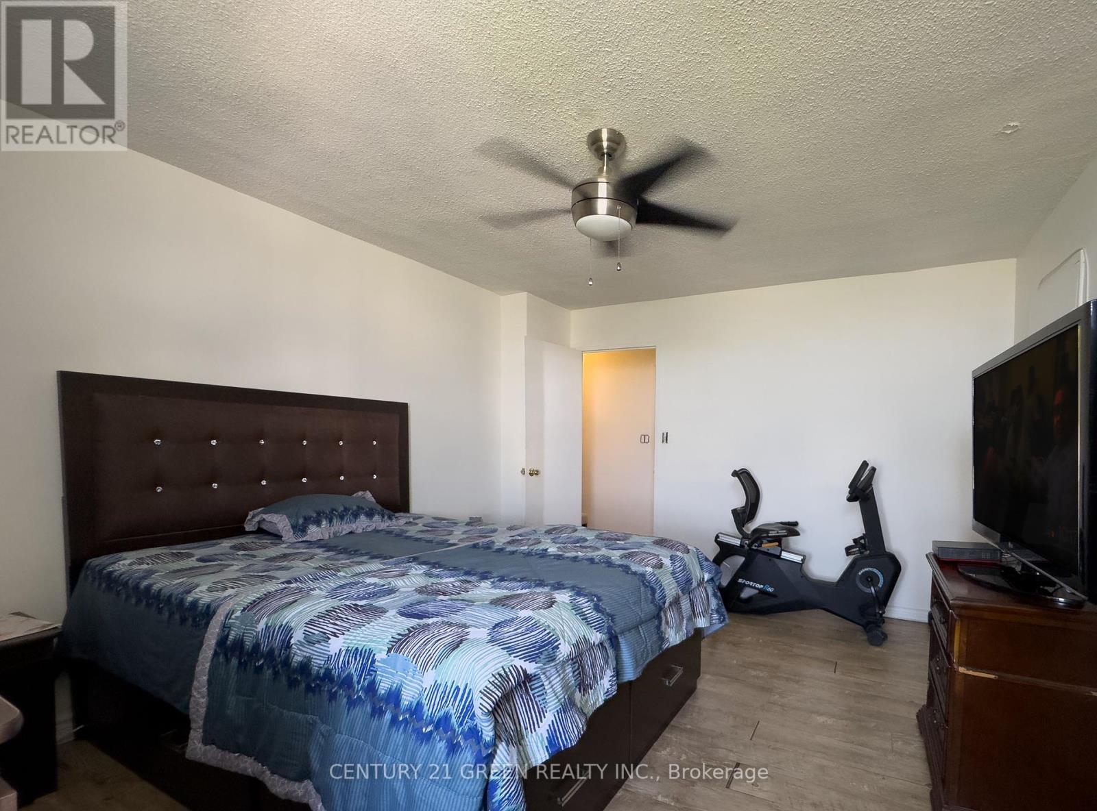 Photo 20 of Ph 3 10 Edgecliff Golfway, Toronto ON
