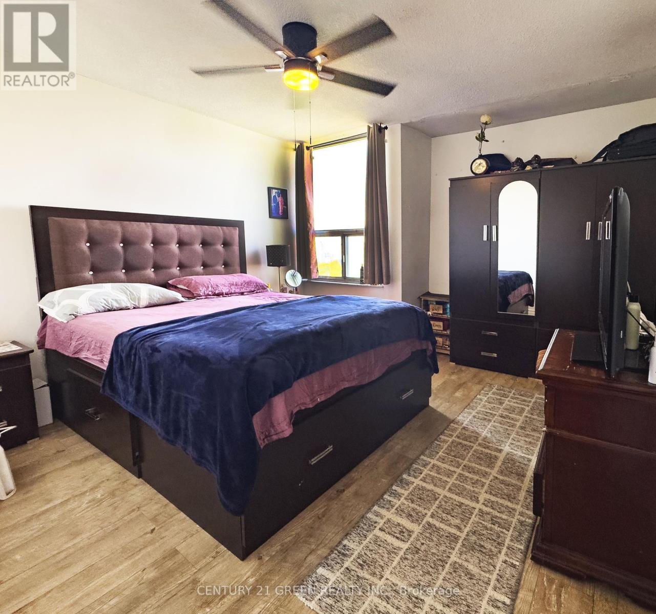 Photo 22 of Ph 3 10 Edgecliff Golfway, Toronto ON