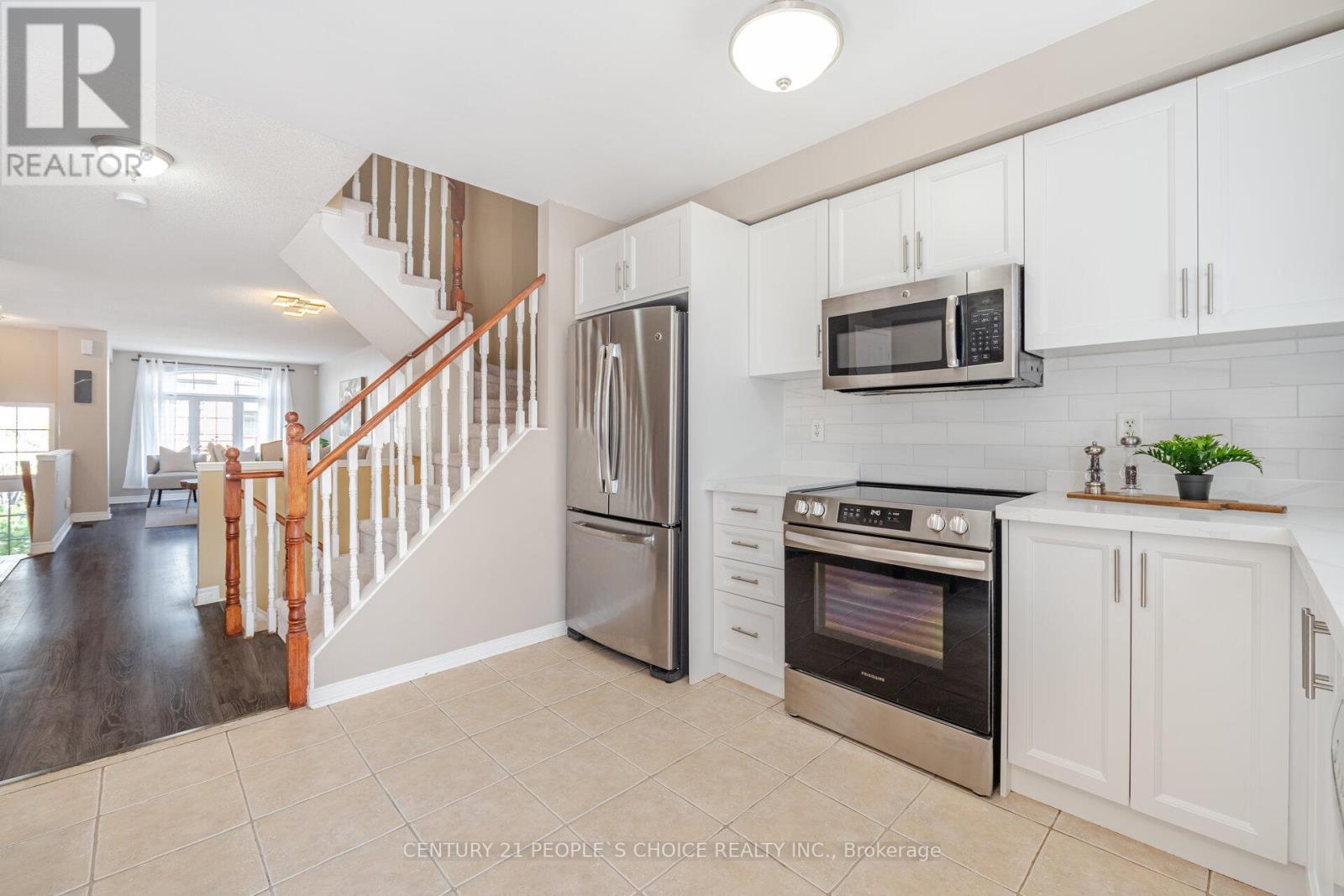 Photo 15 of 7090 Fairmeadow Crescent, Mississauga ON