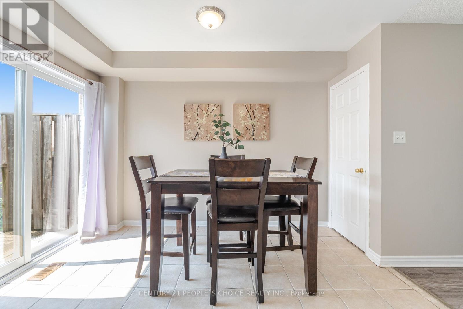 Photo 16 of 7090 Fairmeadow Crescent, Mississauga ON