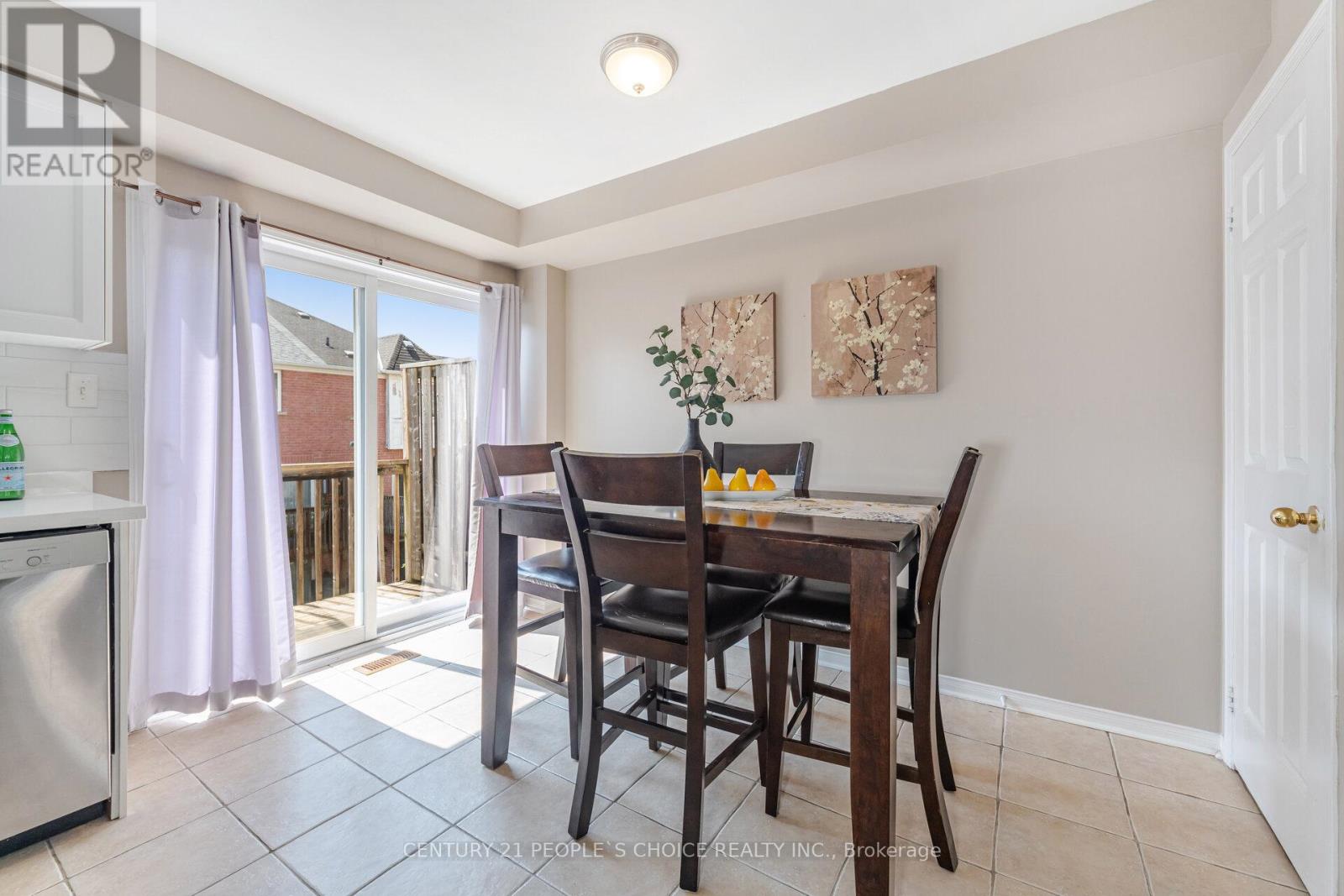 Photo 17 of 7090 Fairmeadow Crescent, Mississauga ON