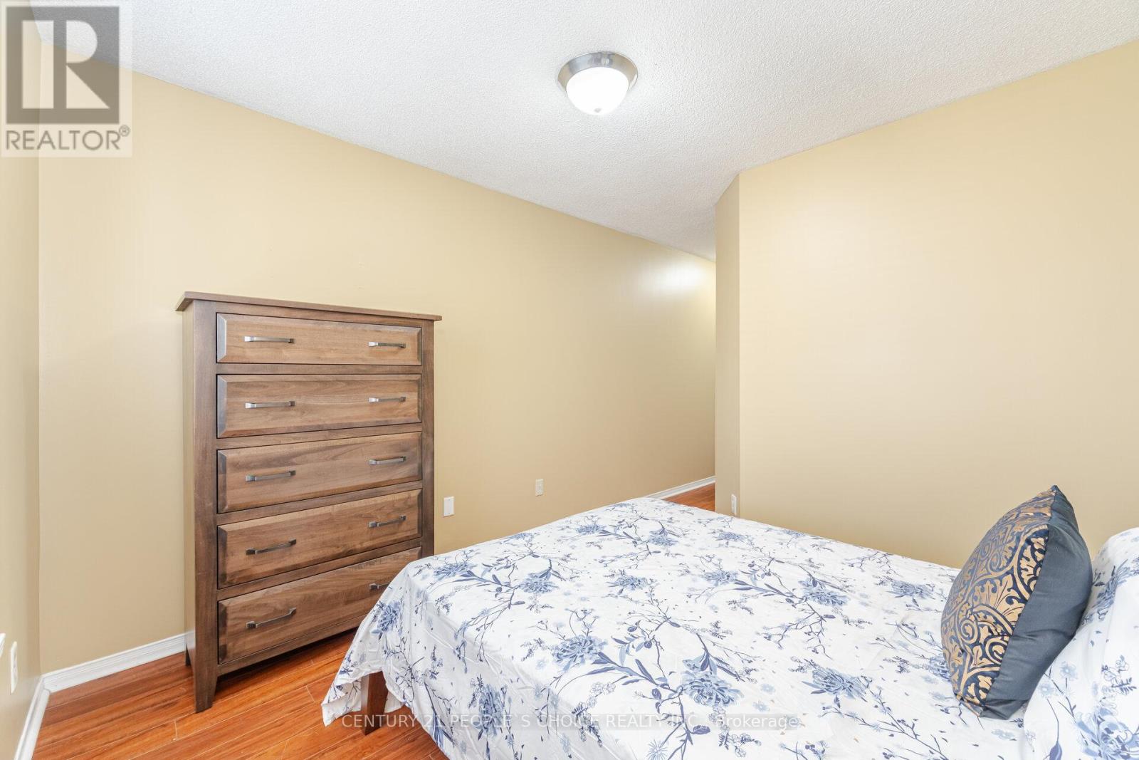 Photo 31 of 7090 Fairmeadow Crescent, Mississauga ON