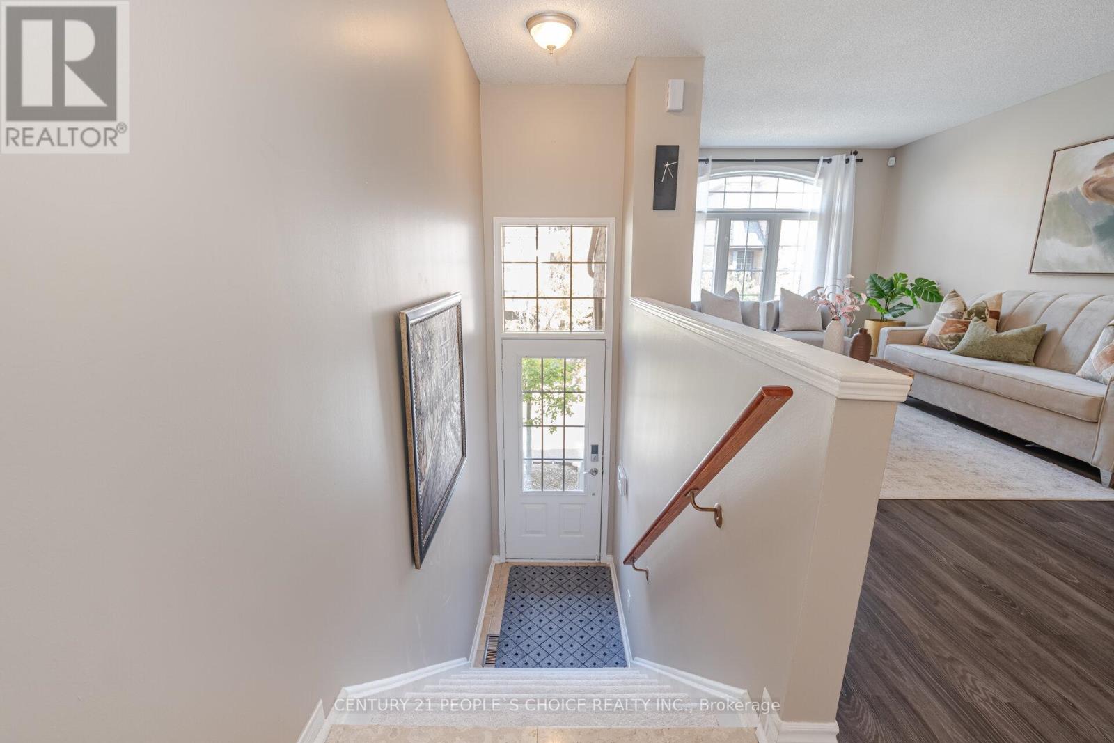 Photo 6 of 7090 Fairmeadow Crescent, Mississauga ON