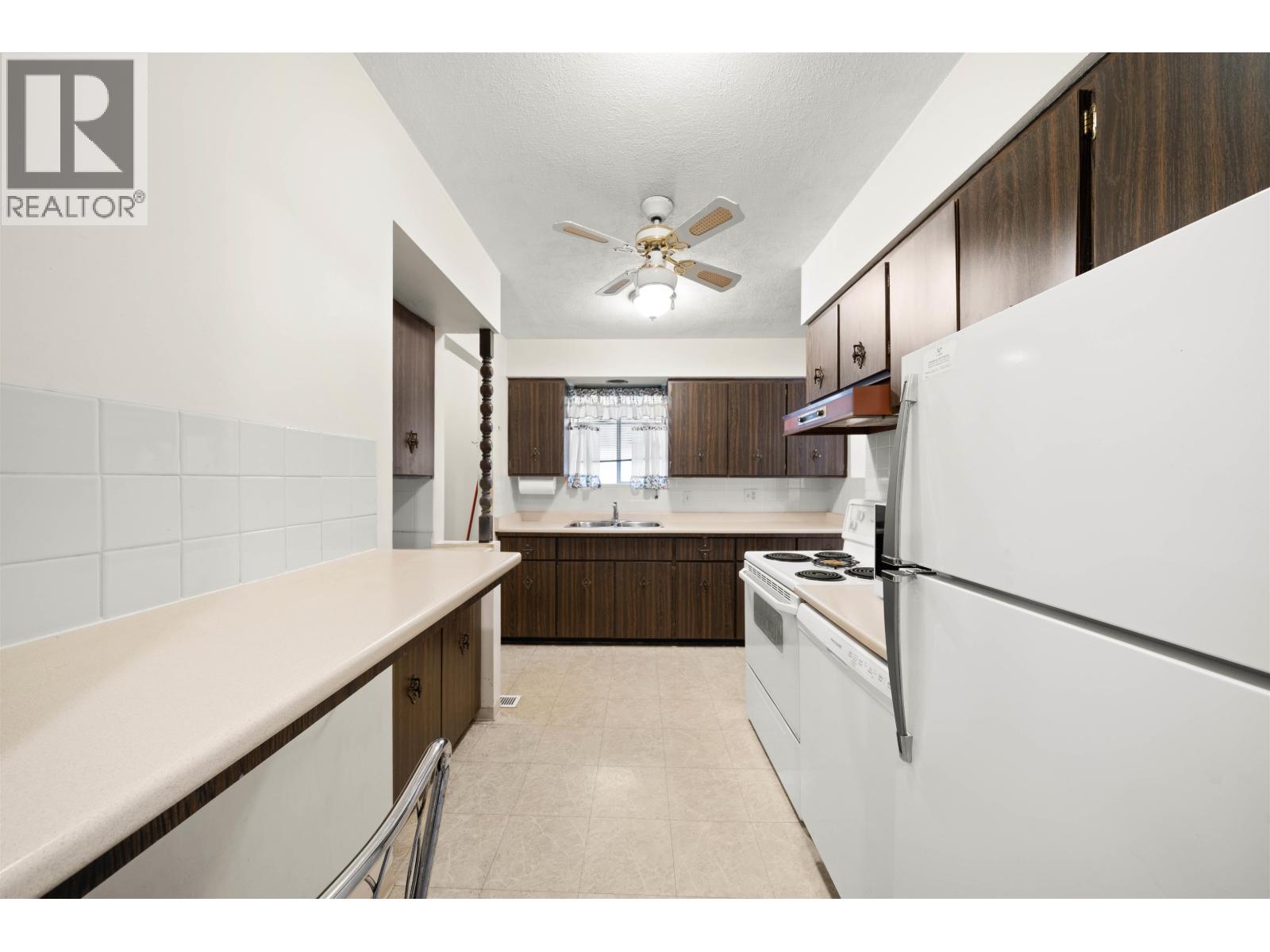 Photo 28 of 4544 Albert Street, Burnaby BC
