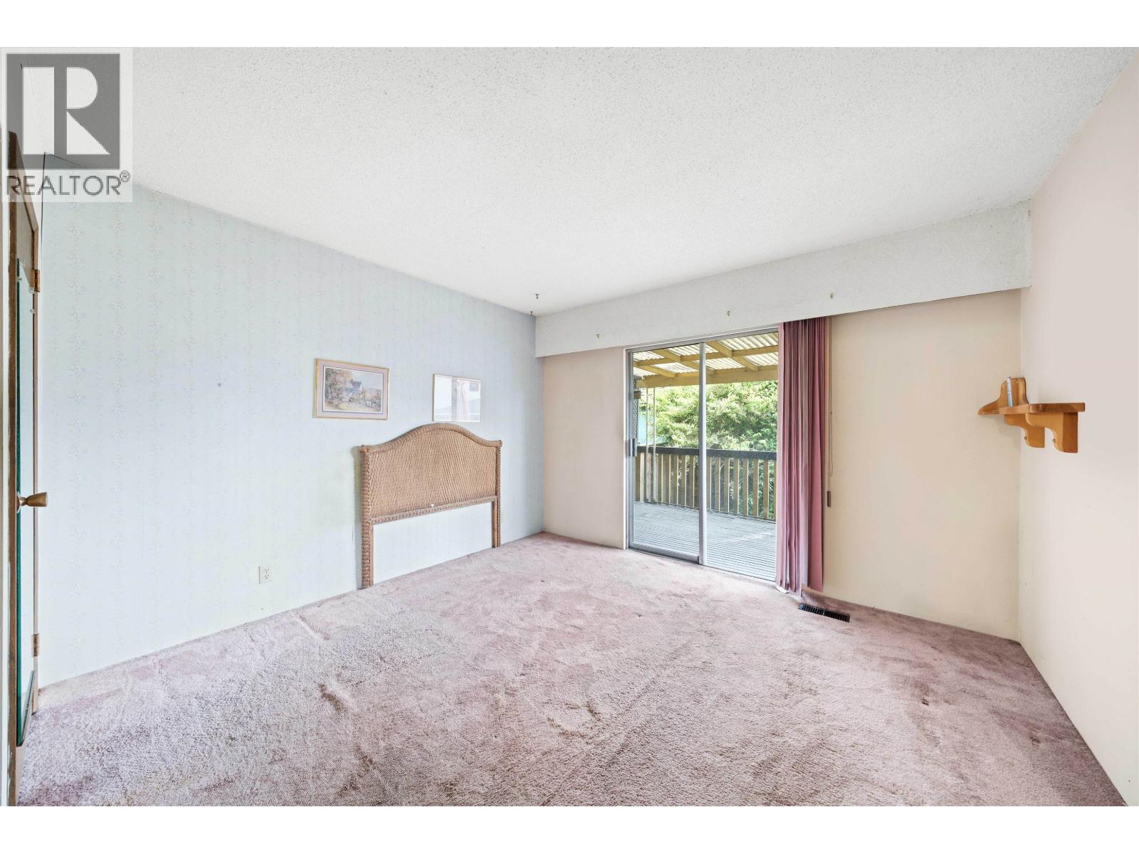 Photo 31 of 4544 Albert Street, Burnaby BC