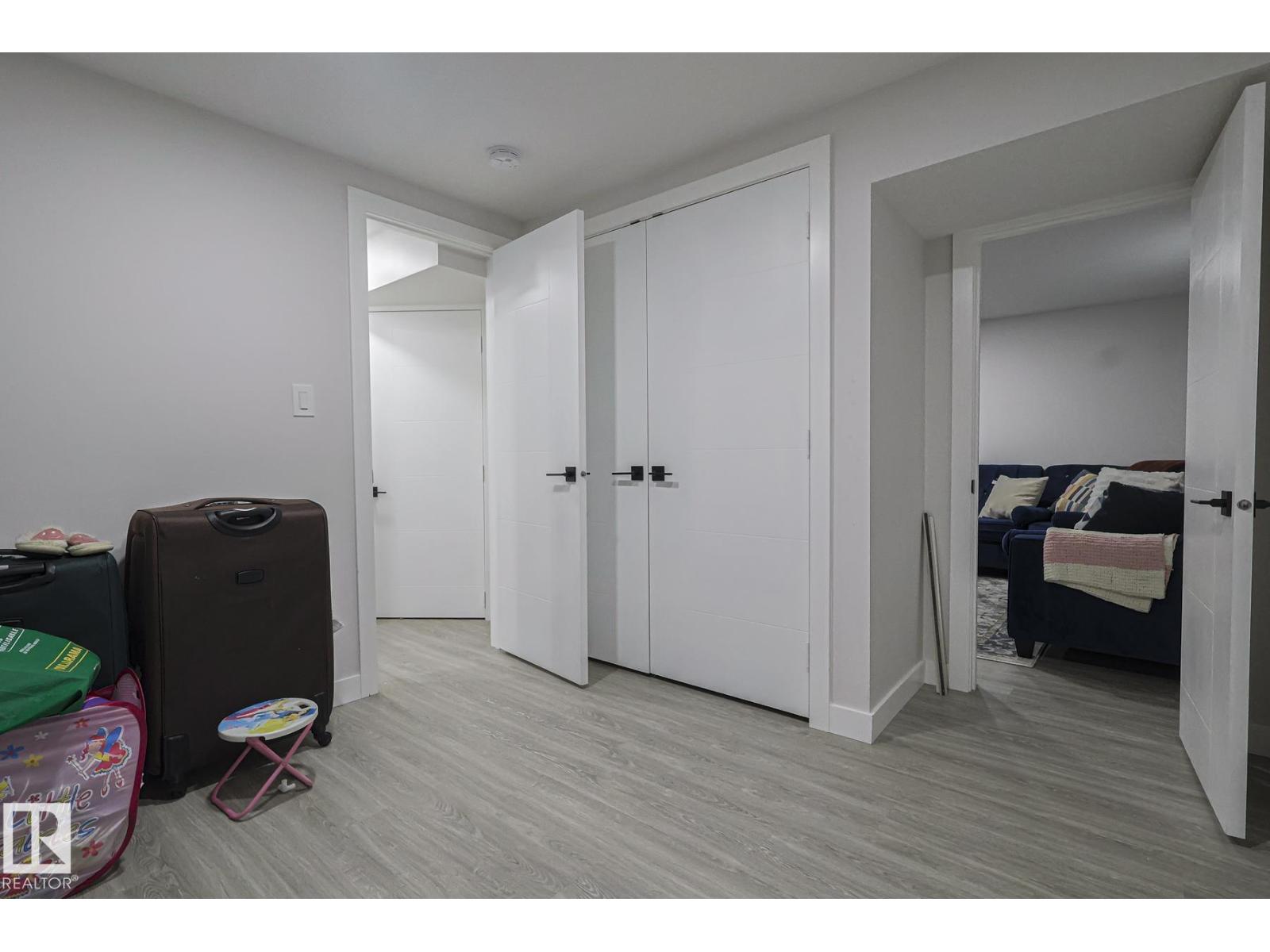 Photo 16 of 6224 136 Av Nw, Edmonton AB