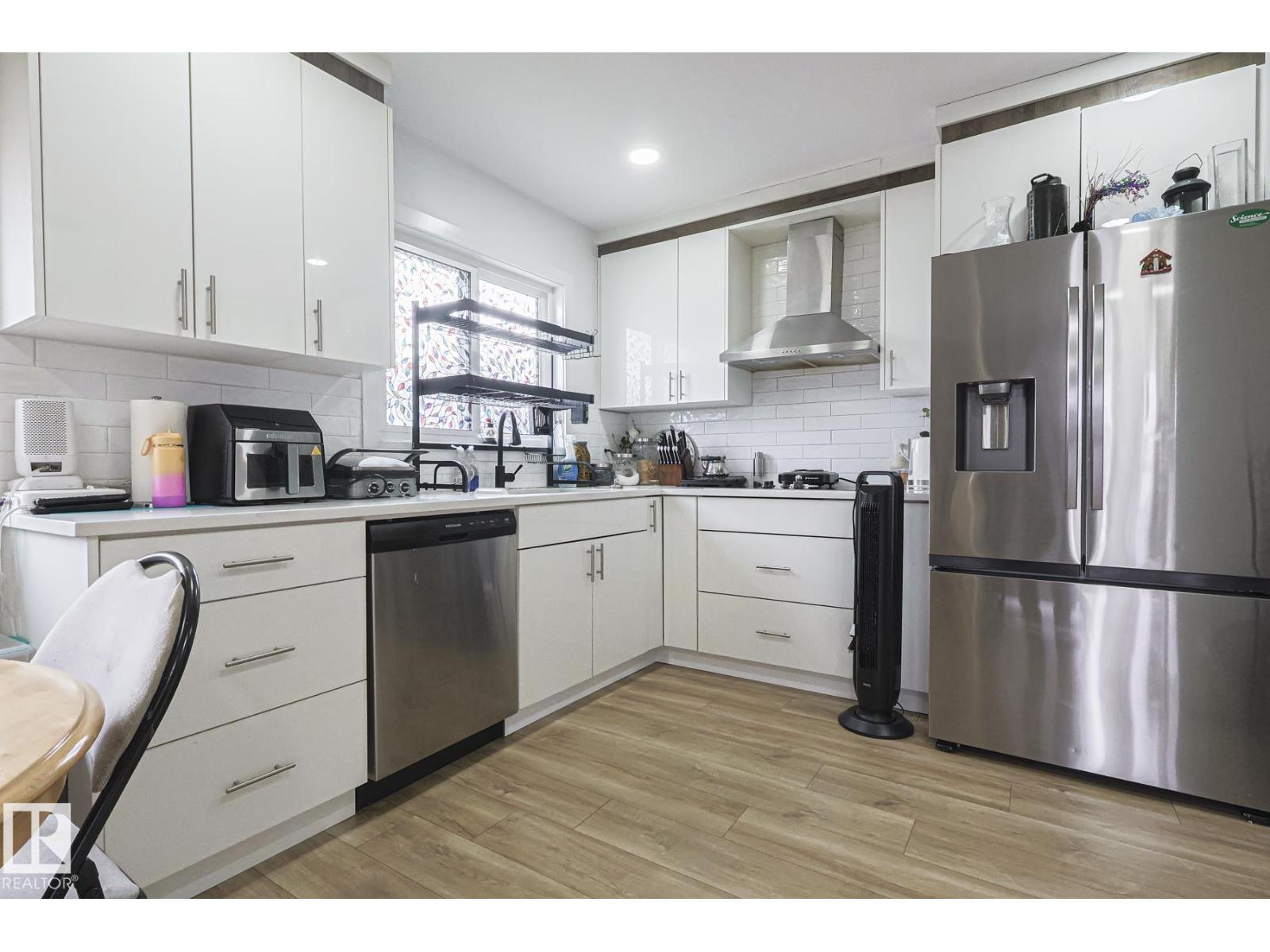 Photo 37 of 6224 136 Av Nw, Edmonton AB