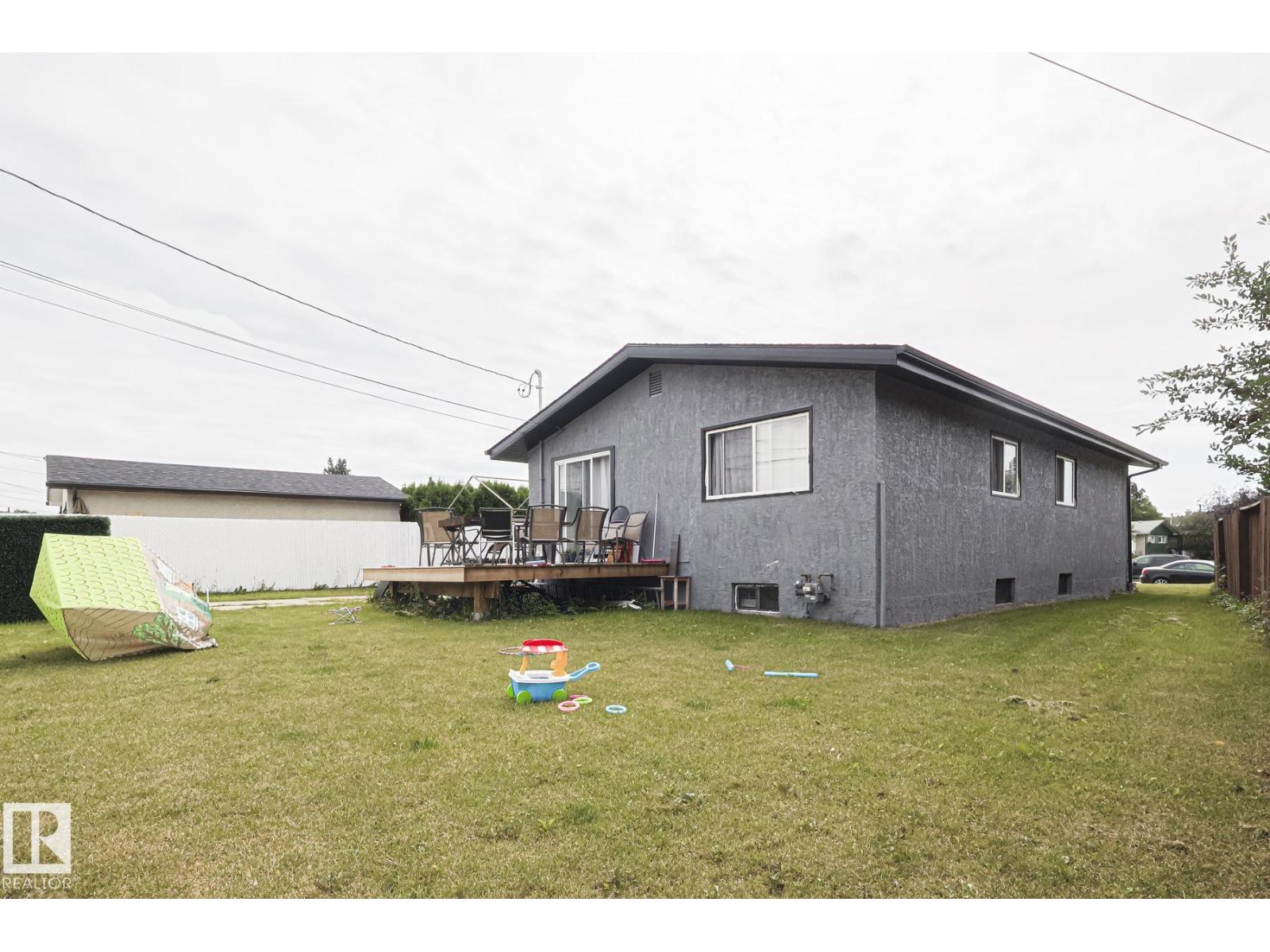 Photo 42 of 6224 136 Av Nw, Edmonton AB