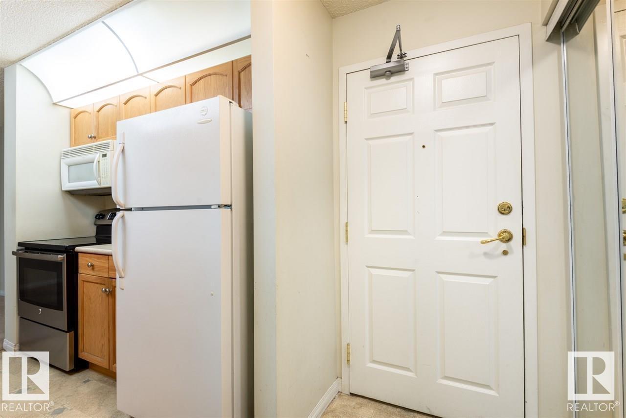 Photo 5 of 329 4210 139 Av Nw, Edmonton AB