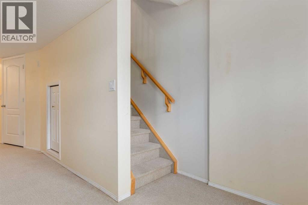 Single Family House for Sale in  Parkdale Boulevard NW West Hillhurst Calgary 