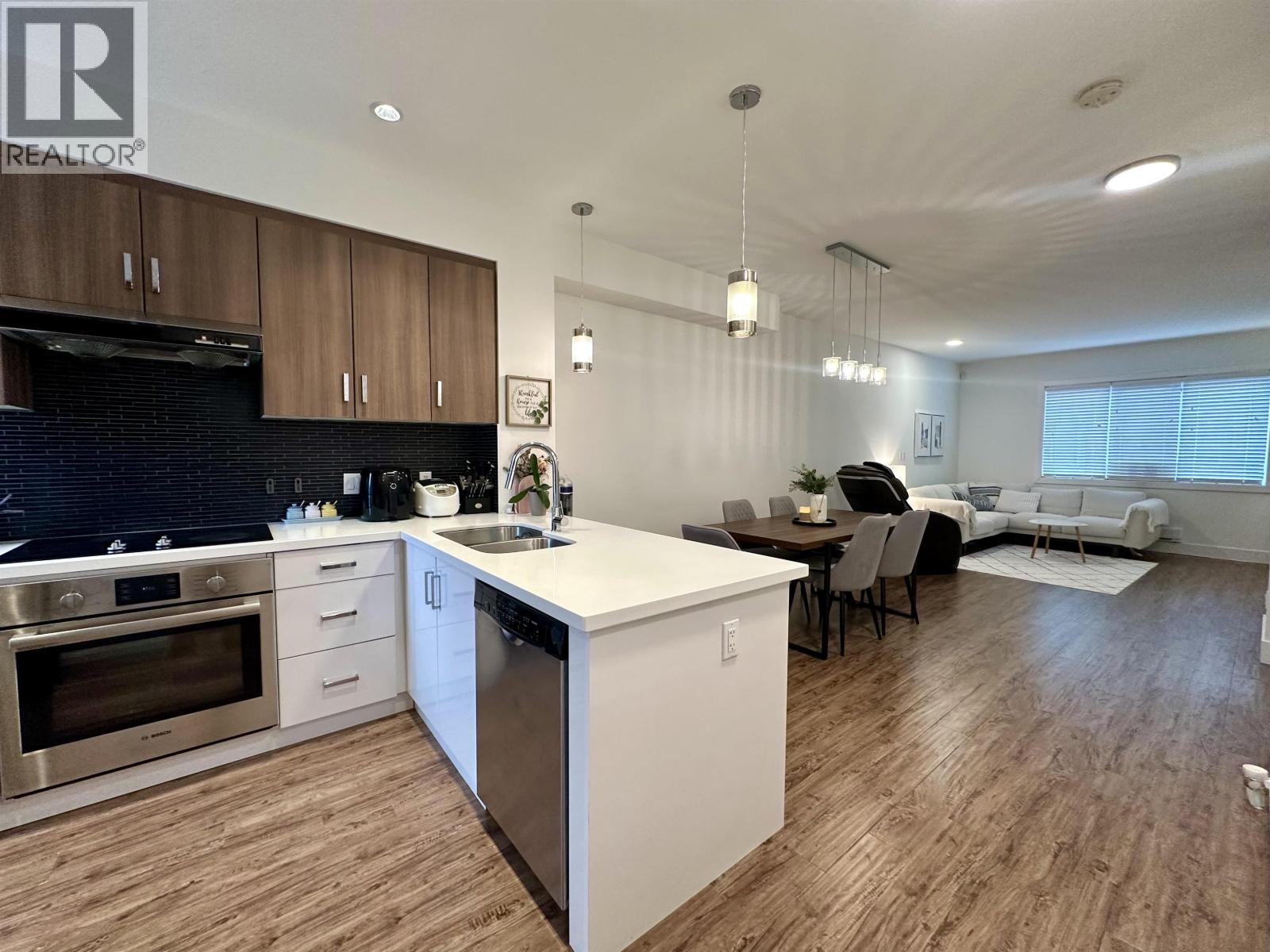 Photo 11 of 3 8560 Jones Road, Richmond BC