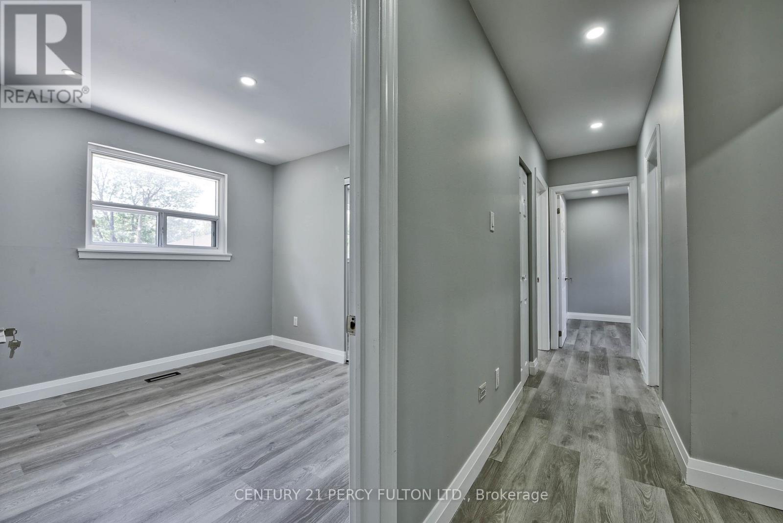 Photo 46 of 32 Drum Oak Crescent, Brampton ON