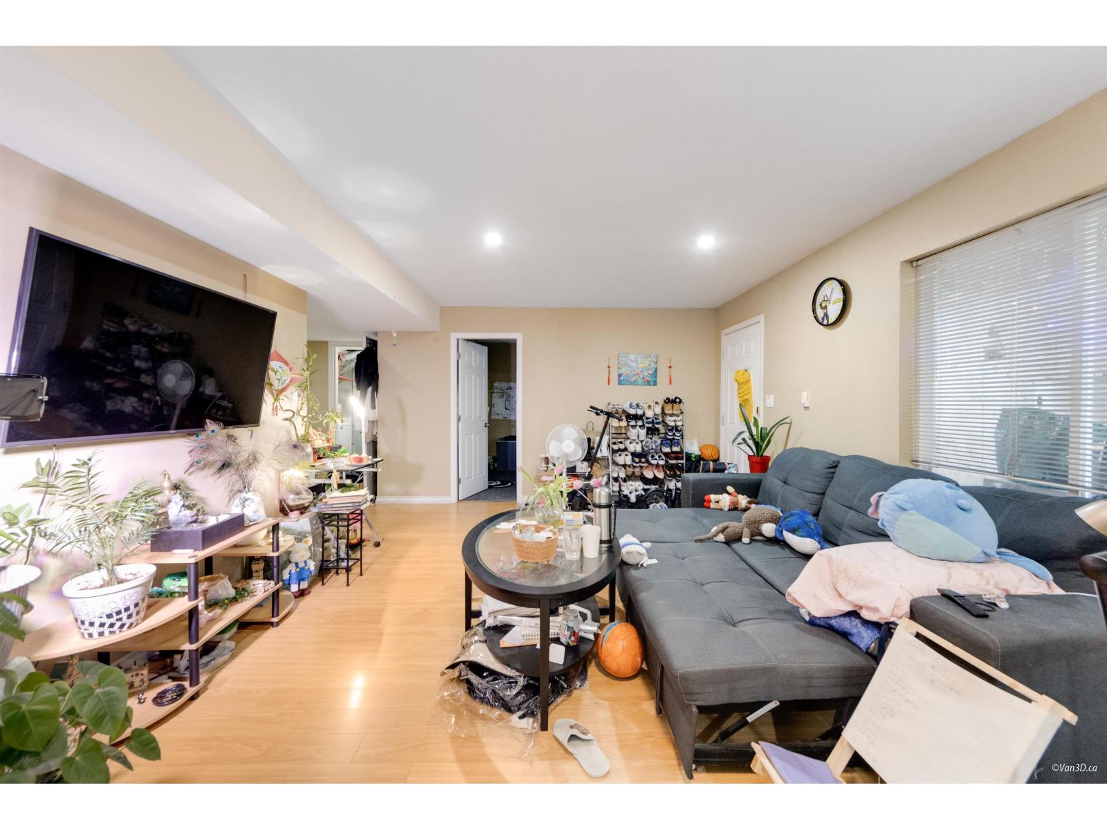 Photo 5 of 19650 73 A Avenue, Langley BC