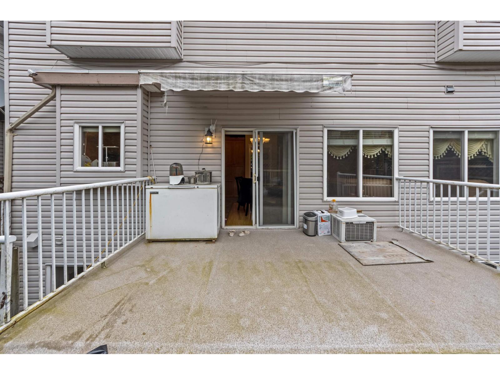 Photo 2 of 19650 73 A Avenue, Langley BC