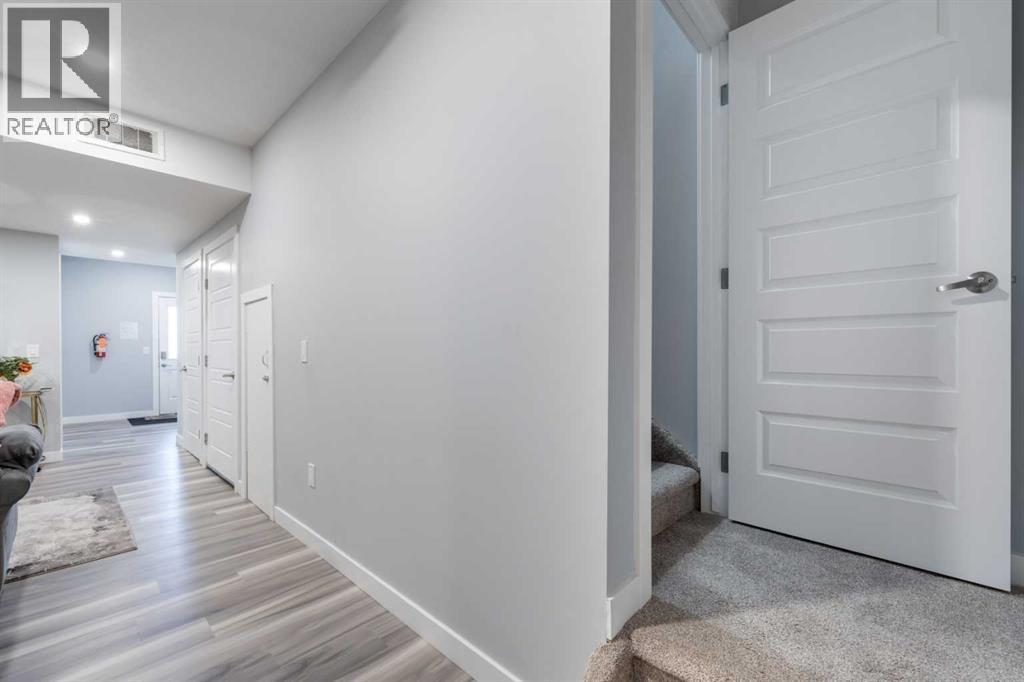 Photo 23 of 28 Sage Hill Crescent Nw, Calgary AB