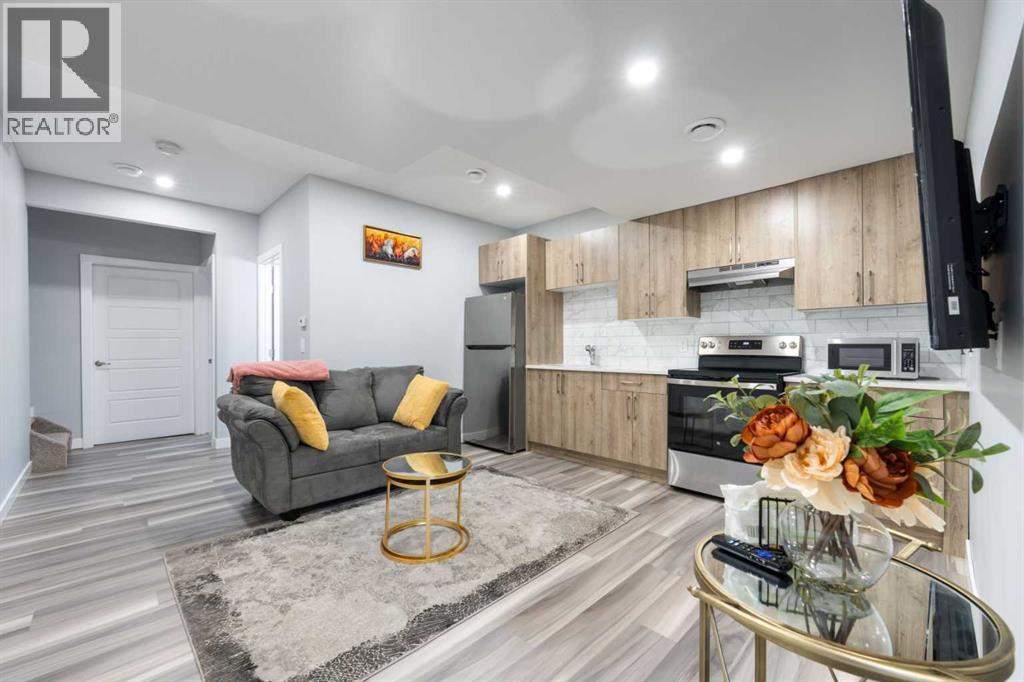 Photo 25 of 28 Sage Hill Crescent Nw, Calgary AB