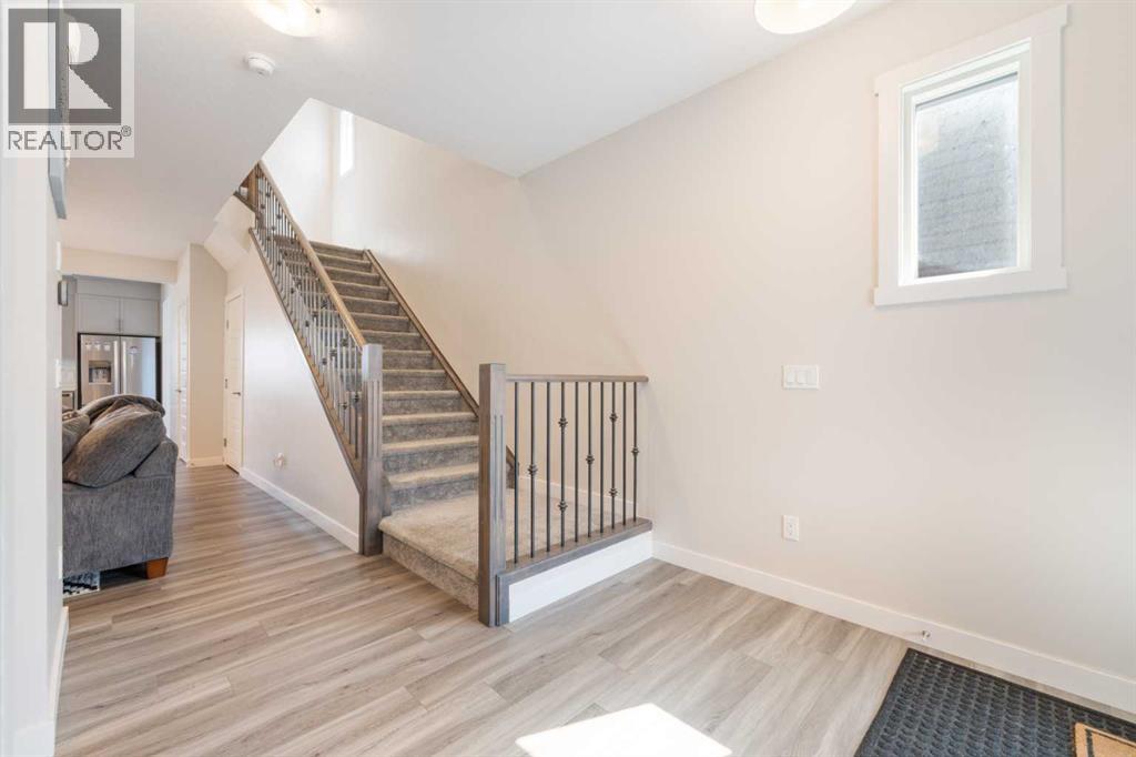 Photo 3 of 28 Sage Hill Crescent Nw, Calgary AB