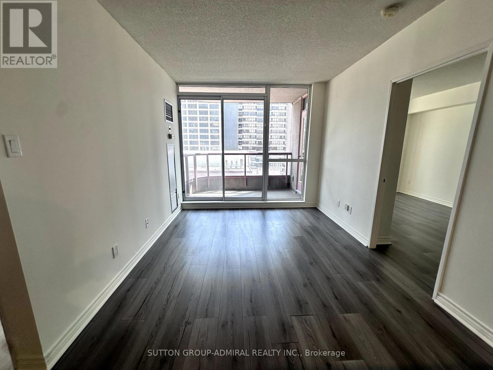 Photo 6 of 2103 736 Bay Street, Toronto ON